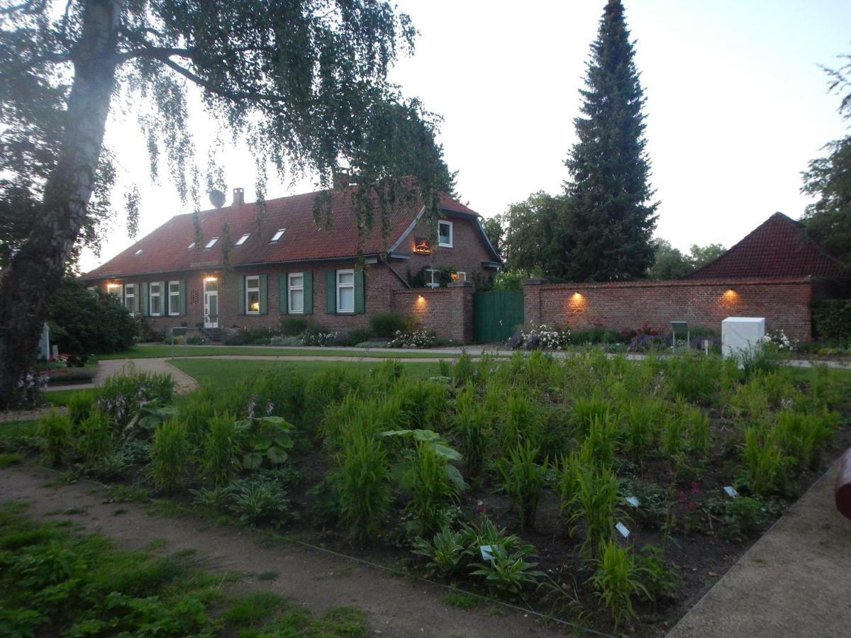 4 Sterne Wohnen "Zum Alten Forsthof" Am Schlosspark, App 1 "Smuck Und Groot" Eutin Eksteriør billede
